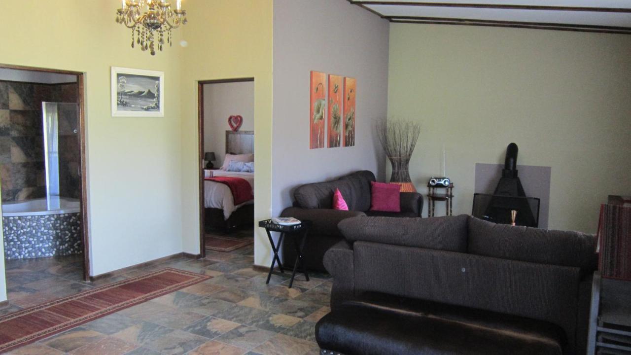 Votadini Country Cottages Magaliesburg Bagian luar foto