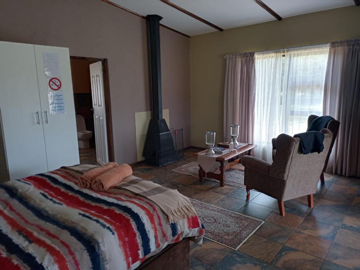 Votadini Country Cottages Magaliesburg Bagian luar foto